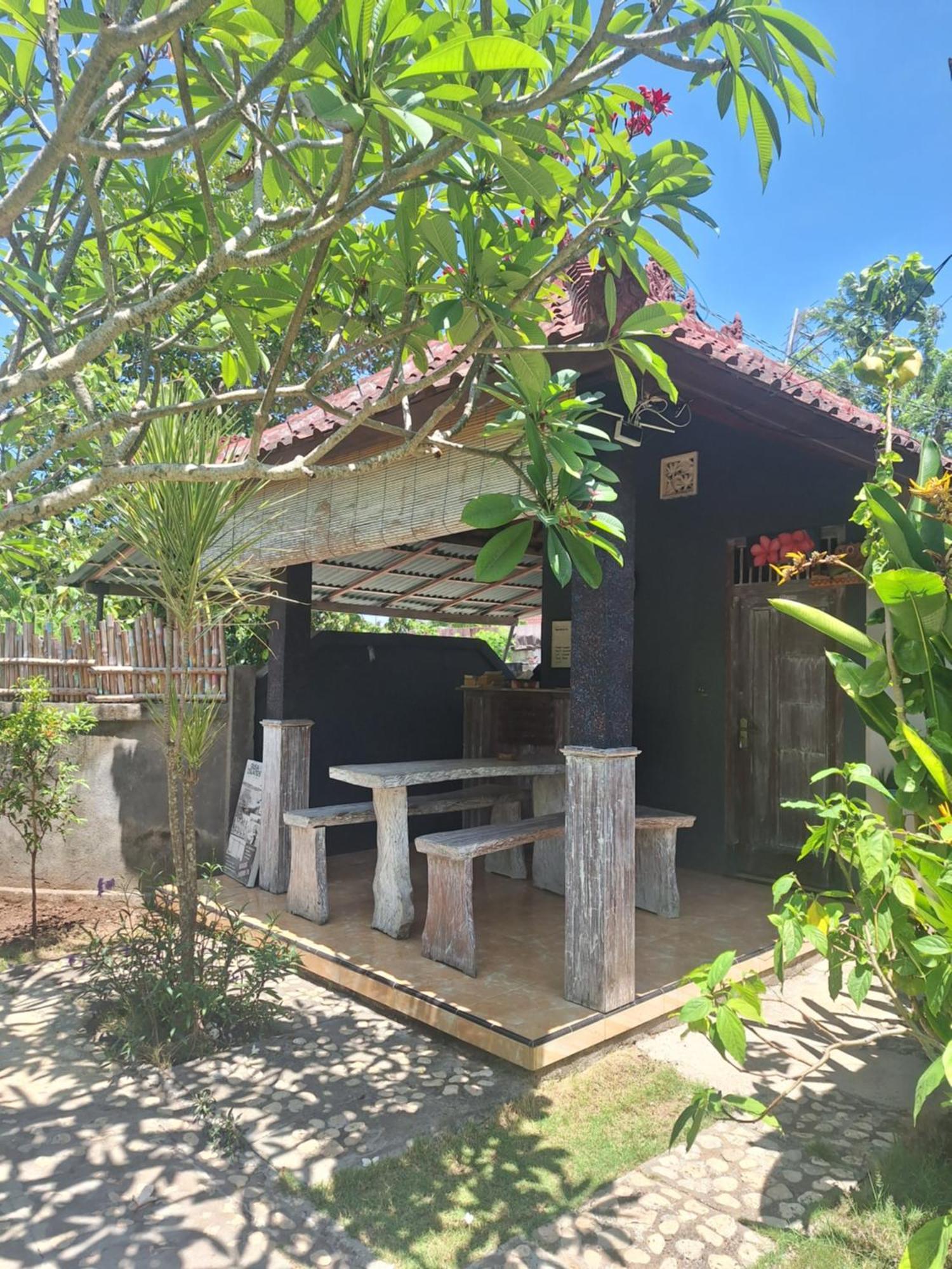 D'Waktu In House Apartment Lembongan Exterior foto